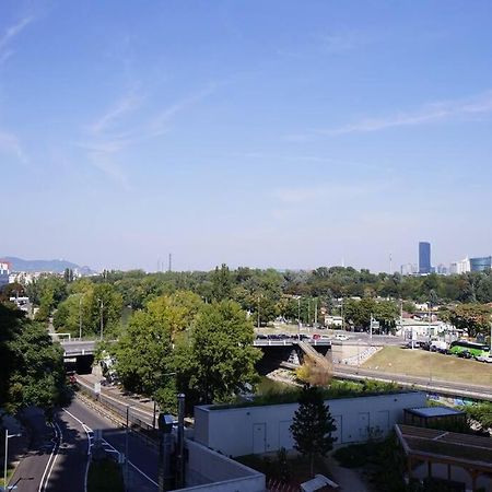 The High-Rise Condo With Pool 维也纳 外观 照片