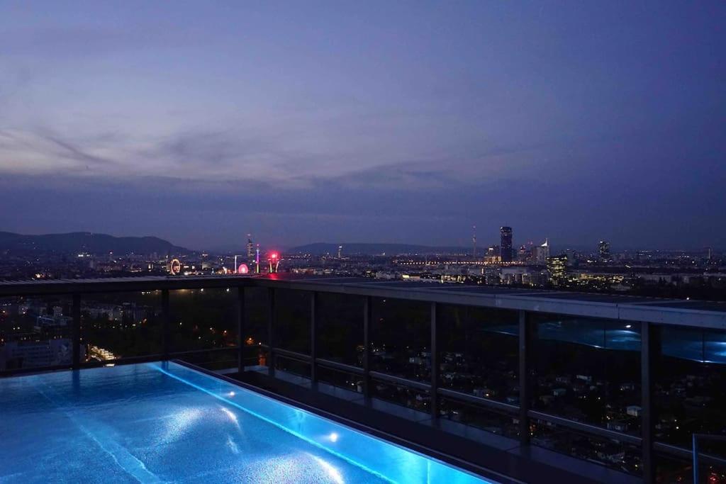 The High-Rise Condo With Pool 维也纳 外观 照片